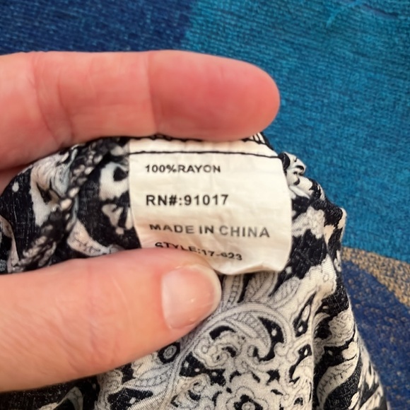 Elegant Navy and White Patterned Pants - Picture 4 of 5